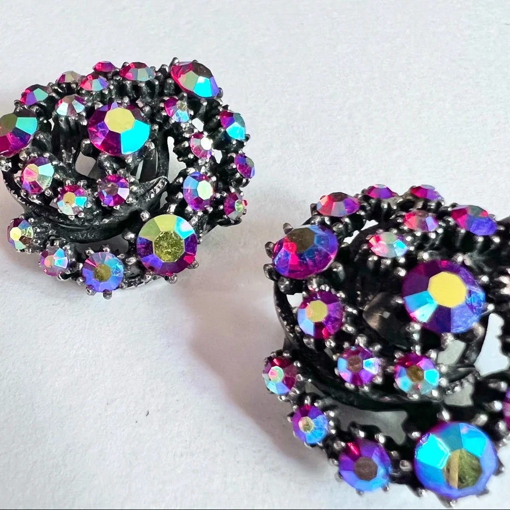 Vintage earrings dazzling